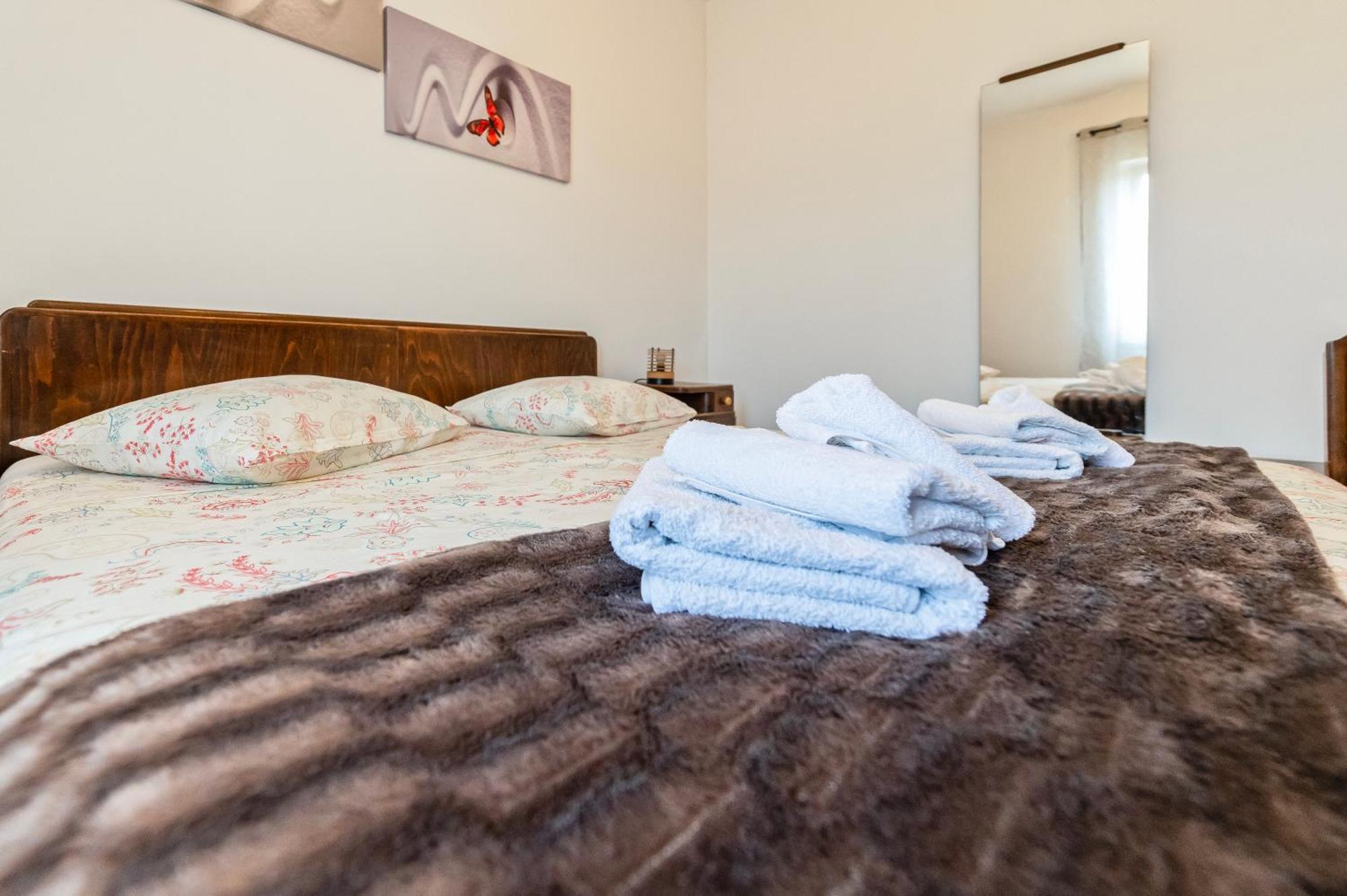 Apartment Marinsko Veli Iž エクステリア 写真